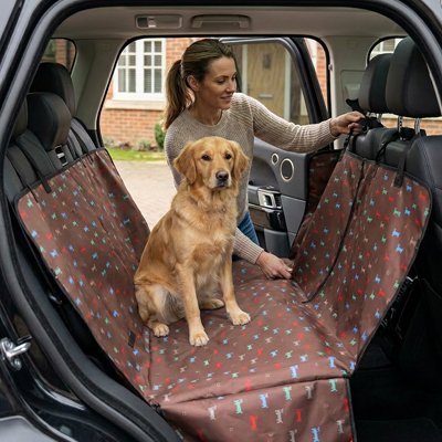 Housse voiture pour chien surface lavable et de couleur beige 
