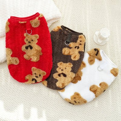 Pull pour Chien proposé en rouge vif, marron chocolat et blanc immaculé 