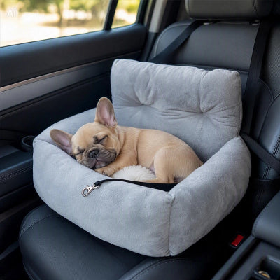 siege chien voiture  pour une  sieste avec sa maitresse